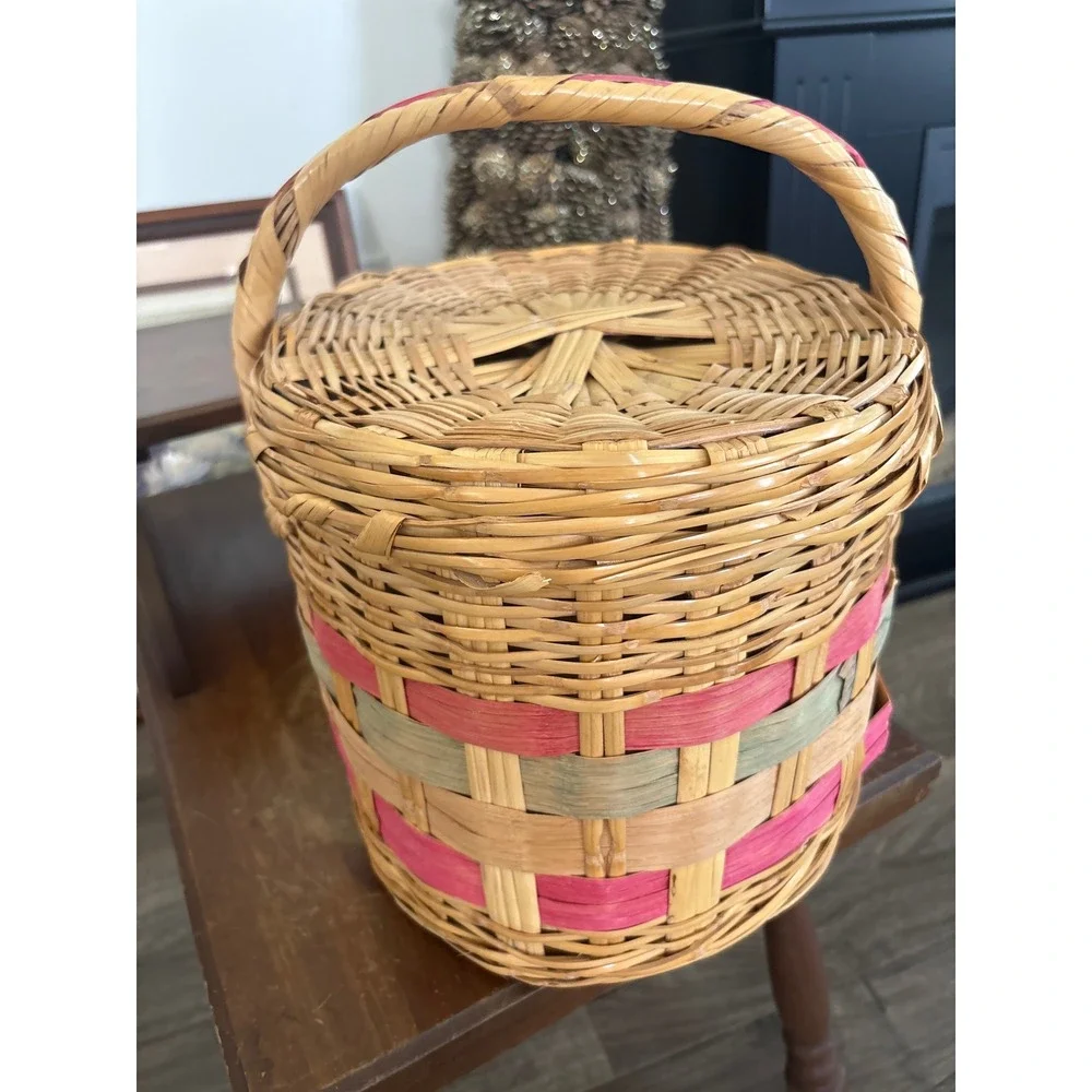Vintage Woven Wicker Picnic Basket with Lid Pink Green  Mexico Oval Handle